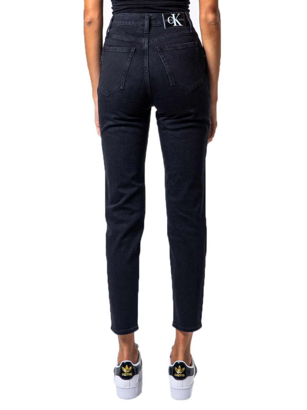 CALVIN KLEIN MOM JEAN BLACK
