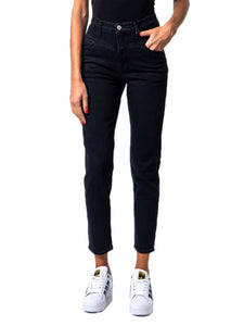 CALVIN KLEIN MOM JEAN BLACK